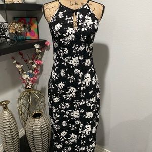 Black and white midi dress 👗